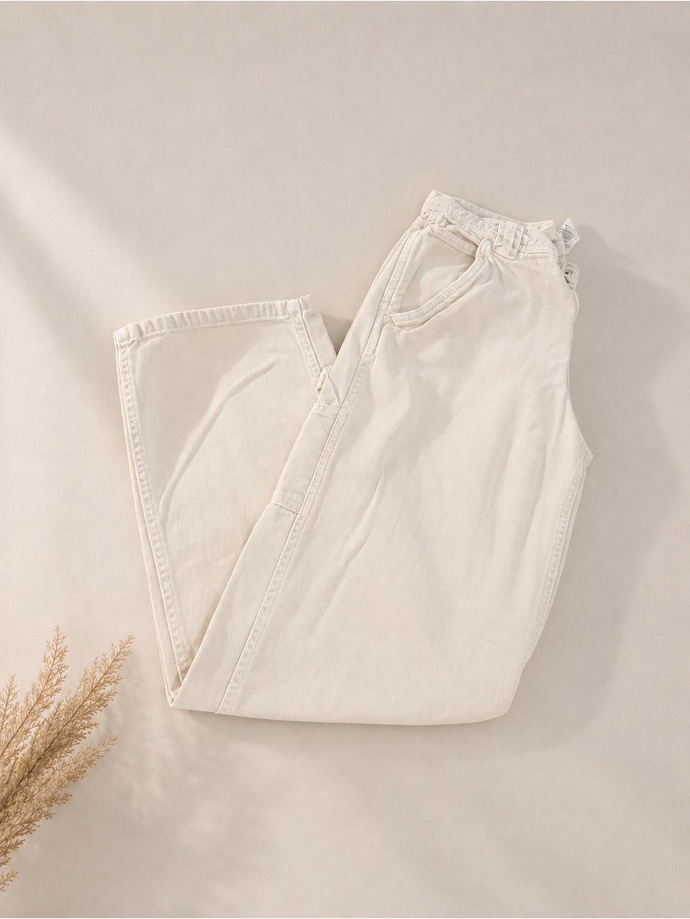 GARAGE - Light Beige Low-Rise Cargo Pants